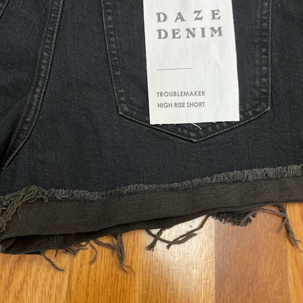 DAZE Troublemaker Black High Rise Denim shorts. Women size 26. NWT - Picture 3 of 8